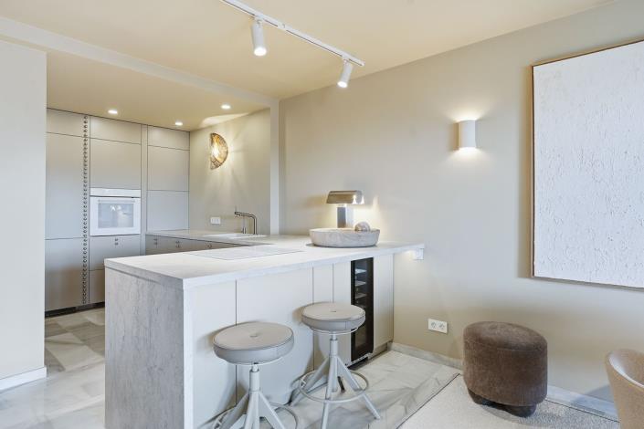 Image No.18-3 Bed Apartment for sale