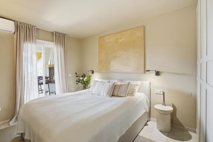 Image No.27-3 Bed Apartment for sale