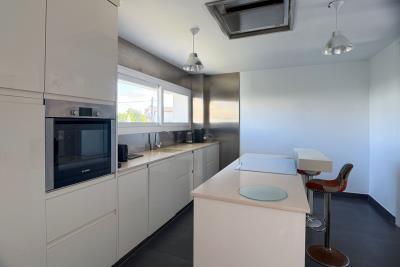 12-53013098fcab6c38b1379cd33298e050