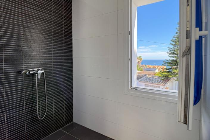 Image No.23-3 Bed Villa for sale