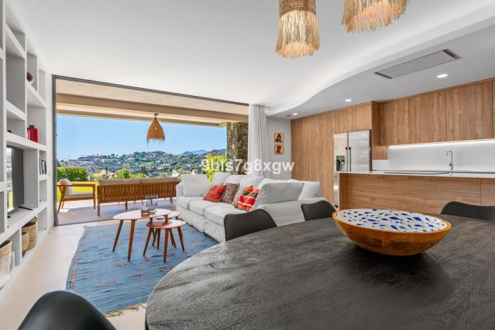 Image No.2-3 Bed Apartment for sale