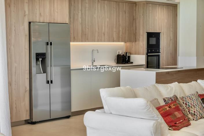 Image No.12-3 Bed Apartment for sale