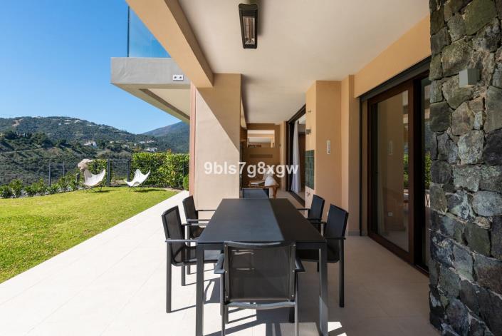 Image No.24-3 Bed Apartment for sale