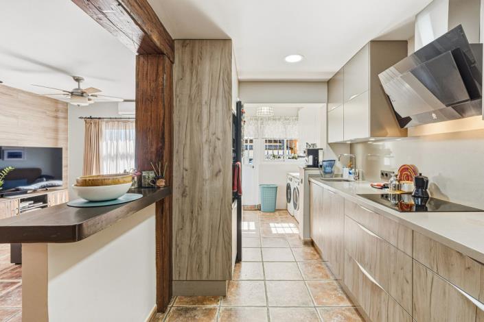 Image No.3-3 Bed Townhouse for sale