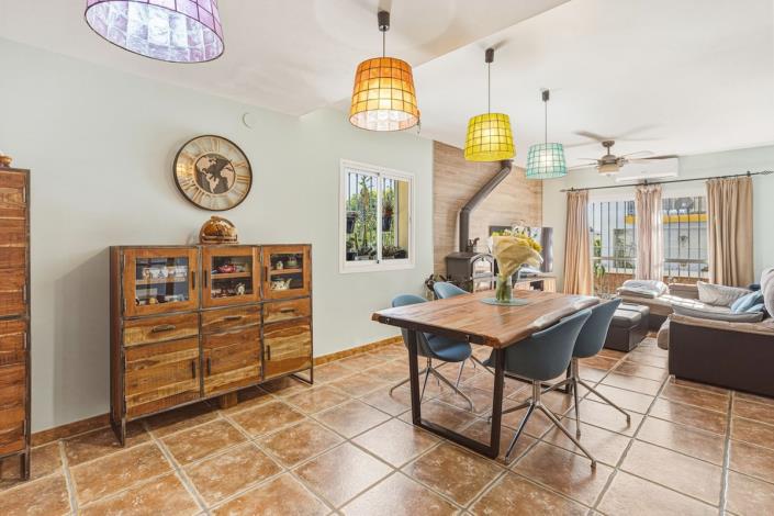 Image No.7-3 Bed Townhouse for sale