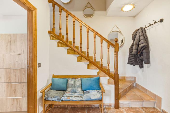 Image No.13-3 Bed Townhouse for sale