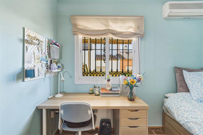 Image No.15-3 Bed Townhouse for sale