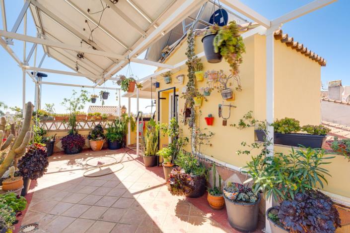 Image No.23-3 Bed Townhouse for sale