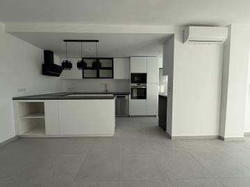 12-53013098fcab6c38b1379cd33298e050