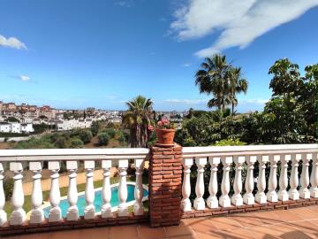 4-c23c0f86247804fa50226aecd8b0b2c8