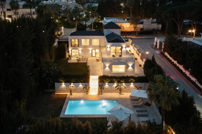 Image No.2-4 Bed Villa for sale