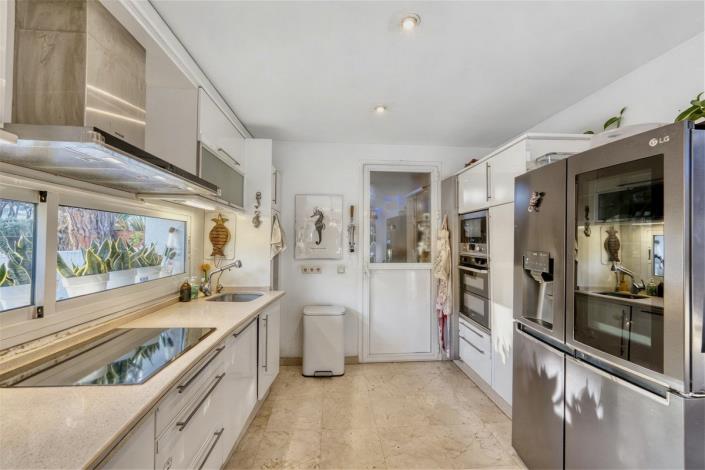 Image No.6-3 Bed Villa for sale