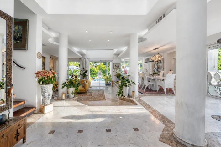 Image No.15-3 Bed Villa for sale