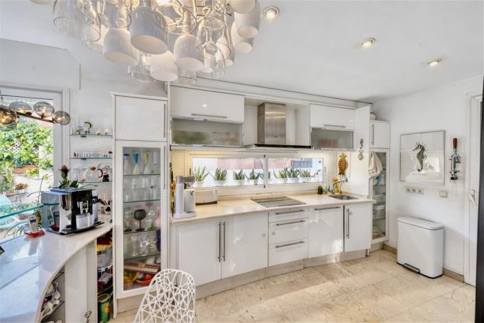 Image No.37-3 Bed Villa for sale