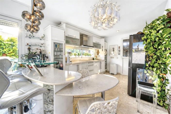 Image No.42-3 Bed Villa for sale