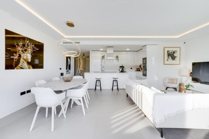 Image No.3-Appartement de 3 chambres à vendre à Estepona