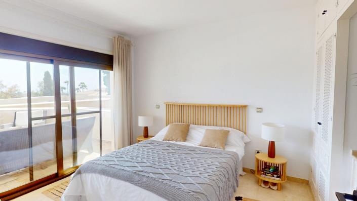 Image No.10-2 Bed Apartment for sale