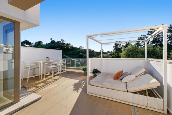 Image No.22-3 Bed Townhouse for sale