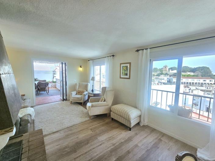 Image No.5-2 Bed Semi-Detached for sale