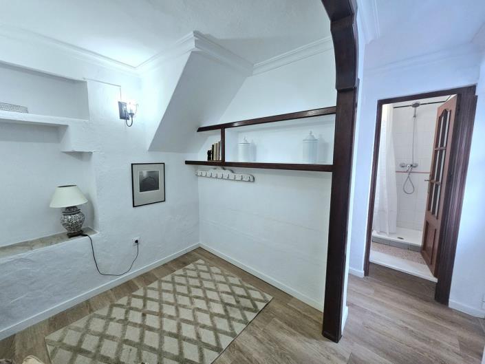 Image No.9-2 Bed Semi-Detached for sale