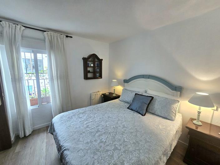 Image No.11-2 Bed Semi-Detached for sale