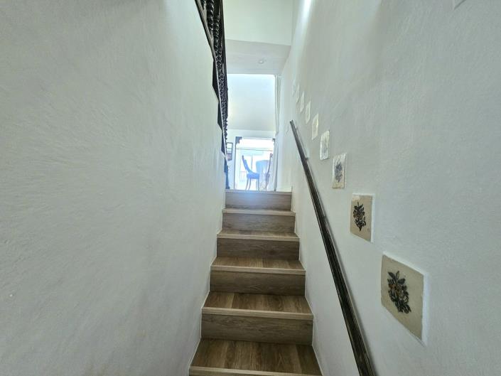 Image No.14-2 Bed Semi-Detached for sale