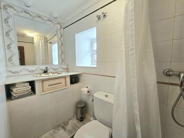 13-5fd73dea700db77384c091ca9818b1a9