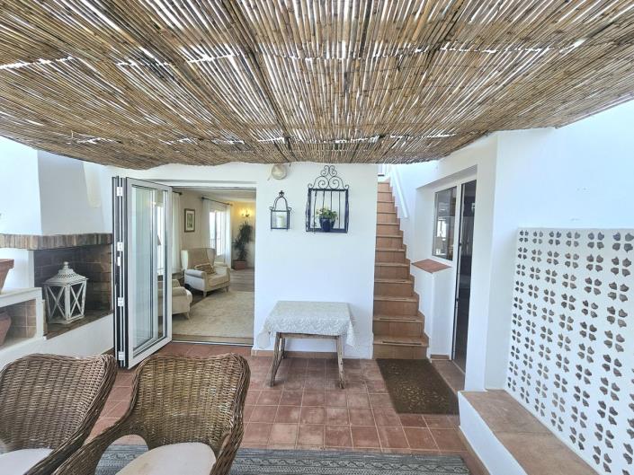 Image No.27-2 Bed Semi-Detached for sale