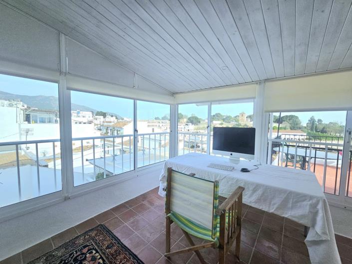 Image No.30-2 Bed Semi-Detached for sale