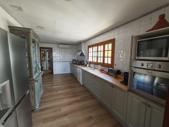 Image No.10-4 Bed Villa for sale