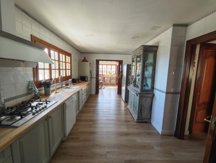 Image No.9-4 Bed Villa for sale