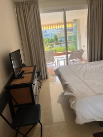 12-53013098fcab6c38b1379cd33298e050