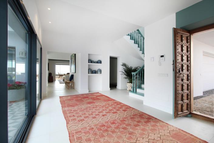 Image No.3-7 Bed Villa for sale