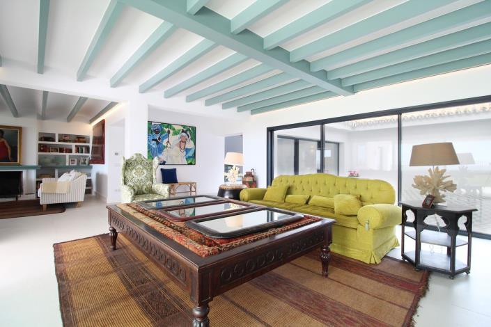 Image No.8-7 Bed Villa for sale