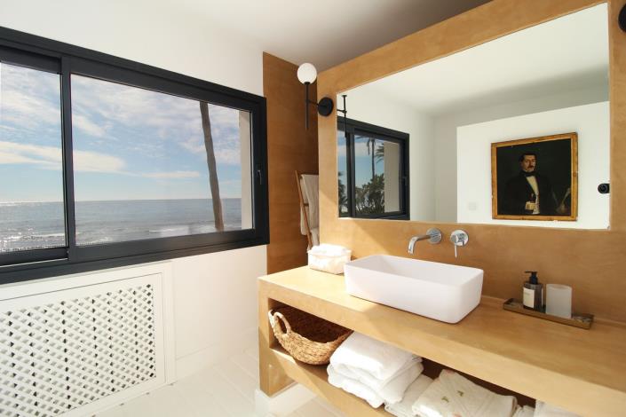 Image No.14-7 Bed Villa for sale