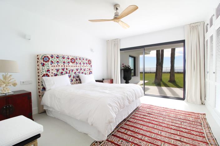 Image No.15-7 Bed Villa for sale