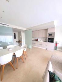 10-bb915d1cb19341576dcdc994b81ab9c5