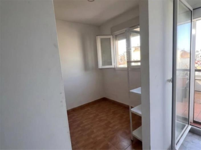 Image No.3-Appartement de 2 chambres à vendre à Estepona