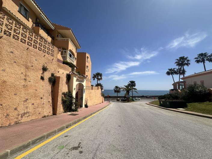 Image No.21-2 Bed Apartment for sale