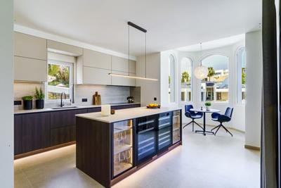 7-aa4cc561180b369757c0bb4af9886cd3