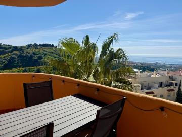 2-5bd7b9d04b45e33852eaf0ec6670150d