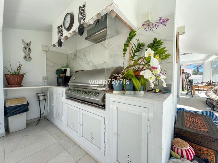 Image No.14-3 Bed Villa for sale