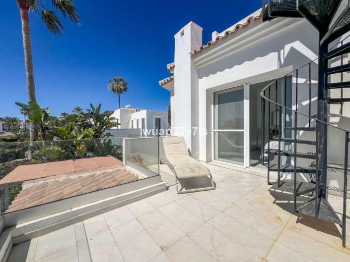 Image No.39-3 Bed Villa for sale