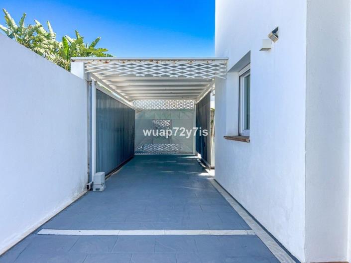 Image No.44-3 Bed Villa for sale