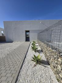 2-5bd7b9d04b45e33852eaf0ec6670150d