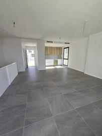 13-5fd73dea700db77384c091ca9818b1a9