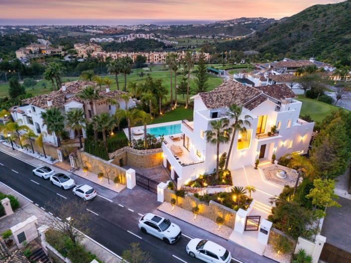 Image No.6-5 Bed Villa for sale