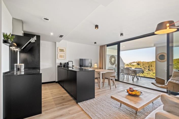 Image No.16-3 Bed Apartment for sale