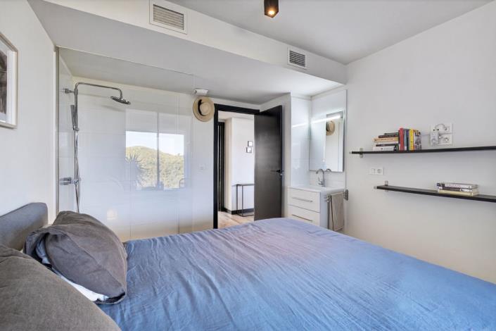 Image No.19-3 Bed Apartment for sale