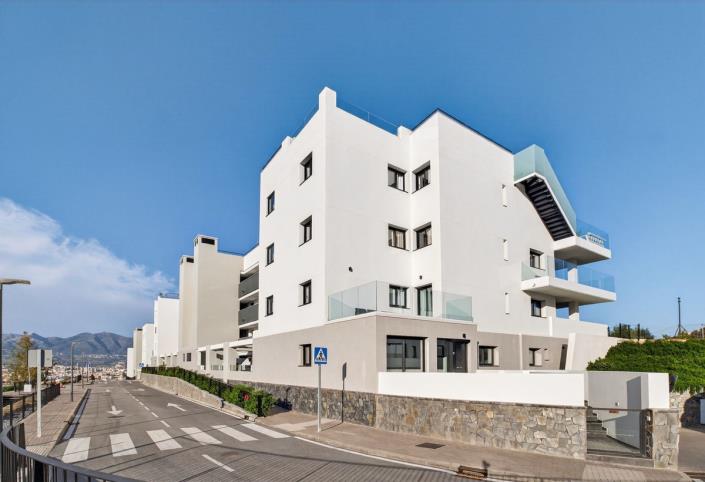 Image No.26-3 Bed Apartment for sale